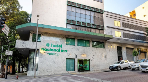 _prédio no Centro de Belo Horizonte. O caso aconteceu no Hotel Nacional Inn, localizado na Rua Espírito Santo.