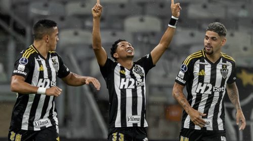 rony atletico mg galo