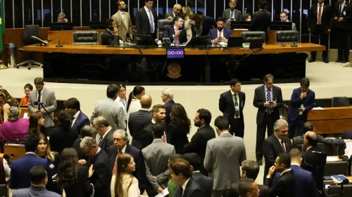 sessão na Câmara dos Deputados em Brasília