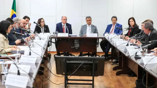 tarifa trump - Em reunião com Alckmin, empresas pedem que governo não retalie os Estados Unidos