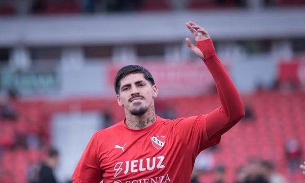 zagueiro Kevin Lomónaco, do Independiente